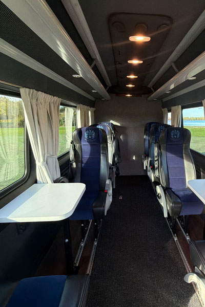 8 pesoons minibus Minibuscentrale